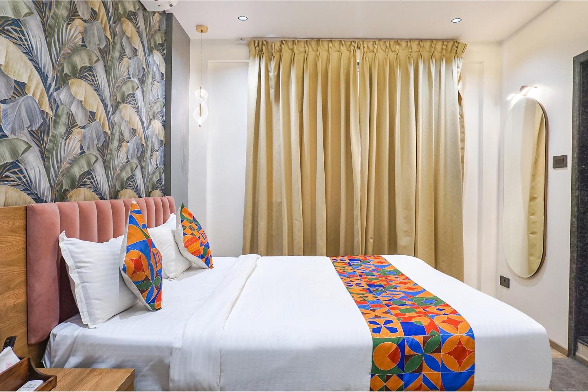 Fabhotel Prime Shourya Residency - Nr Maharshi Karve Museum 푸네 외부 사진